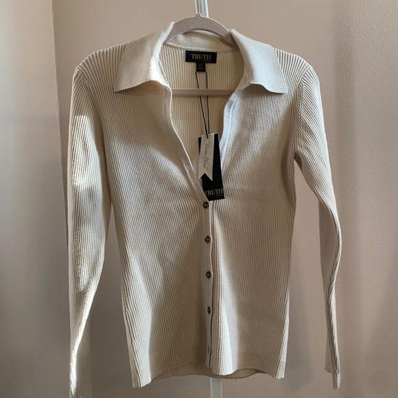 Truth by Republic Cream Ribbed Collared Sweater Size S NWT - Picture 3 of 15